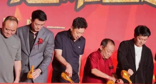 广厦夺冠奖金仅1800万，辽篮是其三倍，胡金秋孙铭徽为何选择加入四川队？