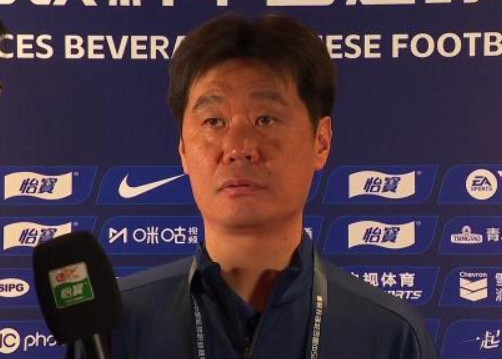 李霄鹏透露引援工作有序推进，新鲜血液将陆续加入球队