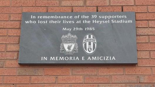 YNWA！利物浦官方纪念海瑟尔惨案40周年