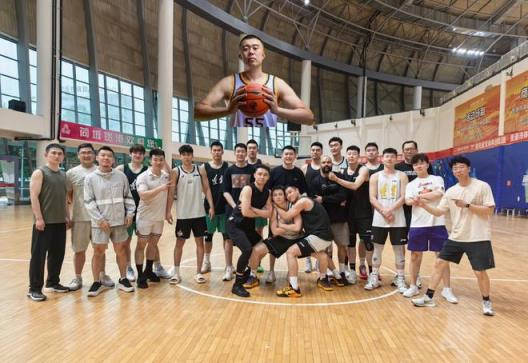 辽宁队锁定全运会正赛资格，杨鸣感慨球员珍惜为家乡出战的机会