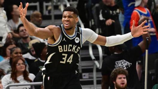 NBA传闻：多队假设扬尼斯·阿德托昆博不会向雄鹿队交易