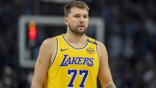东契奇成为今夏NBA转会市场焦点，关键决策或将重塑湖人未来布局