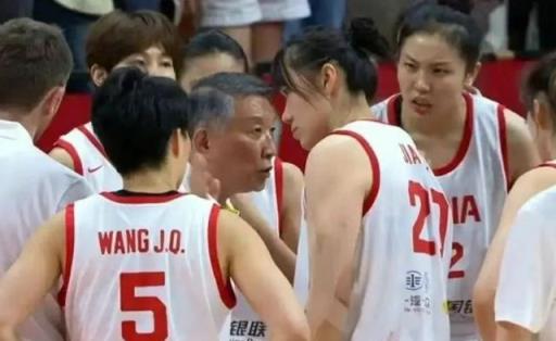女篮输给澳大利亚背后真相：宫鲁鸣任性引争议，李梦成最大赢家