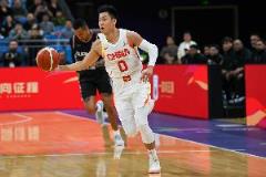 高诗岩8分半钟高效发挥4罚全中