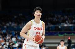 打出高度优势！余嘉豪6中4&罚球7中7贡献15分7篮板 正负值+13