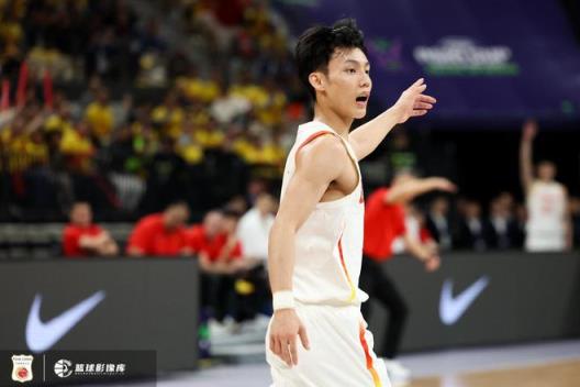 媒体人：中国男篮成功需身高与技术兼备，不必羡慕日本河村勇辉