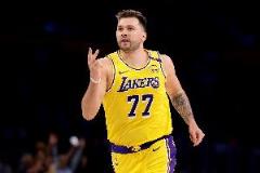 东契奇空砍32分7篮板7助攻 正负值-9