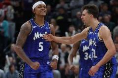 东契奇：同时遏制班凯罗和小瓦格纳极具挑战性，两人皆非凡 talent