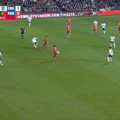 金左脚绝杀！恩瓦内里弧线破门，U21英格兰4-2逆转葡萄牙
