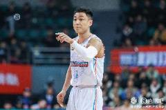 高诗岩高效贡献12分4助 正负值+13展现全能表现
