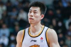 媒体人：张镇麟、韩德君因伤缺席今晚对阵北控的比赛