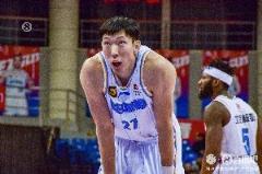 北京VS浙江大名单：周琦、曾凡博、吴前领衔，陈盈骏、程帅澎在列