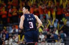 稳稳当当！胡明轩上半场高效输出10分6助1断