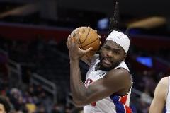 斯图尔特累积12次技术犯规加6次恶犯，薪资专家预测NBA将如何处罚