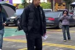 哈哈哈！黄牛推荐黄思静优惠买票进场看比赛~给大哥整懵了哈