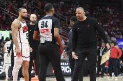 乌度卡：狄龙因误判技术犯规被驱逐