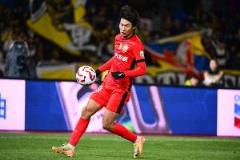 李新翔：海港19岁前锋U系列国字号经历为0未被征召