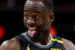 追梦豪揽三双 球队31胜2负胜率93.9%创NBA历史新高！