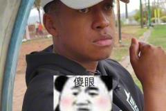 国外踢球也要靠关系？黑人小哥：哪里有工作不靠关系的