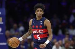 AJ-约翰逊23号秀首秀低迷 11中1仅得7分正负值-19