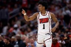 火箭球员2K能力值更新：阿门升至87 狄龙升至83 伊森降至83