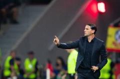 记者：门兴正考虑与塞瓦内续约，合同将于2026年到期