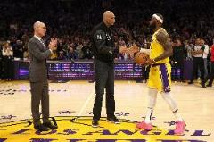老詹季后赛38分创NBA历史40岁+球员得分新高 破贾巴尔38年纪录