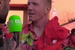 “明天你不会看到我上班了！”利物浦球迷对夺得英超冠军反应