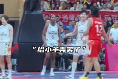 好友相见！ 以前kd就是在球员通道等库里，现在也是！！
