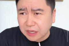 再也回不来了！16年总决赛1比3落后，詹姆斯依然微笑面对采访！