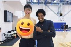 媒体人：杨瀚森训练时偶遇皮蓬 训练师称其为“下一个姚明”