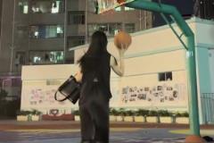 对于平底鞋黑长裙又会打篮球的女孩子，真的毫无抵抗力