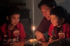 张琳芃妻子庆生送祝福：生日快乐我们的5哥❤️感谢大家的礼物