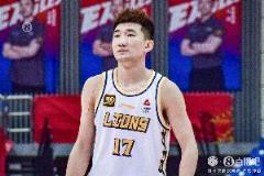 孙铭徽：本赛季最艰难也是最团结的一战