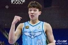 王健：瀚森联合试训投篮表现打动NBA球队，展现无限发展空间