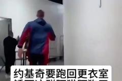 约基奇空砍44分15板，末节队友15中1，掘金惨遭雷霆逆转～
