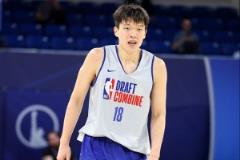 朱彦硕：杨瀚森试训表现可圈可点 仍需更多时间进入首轮