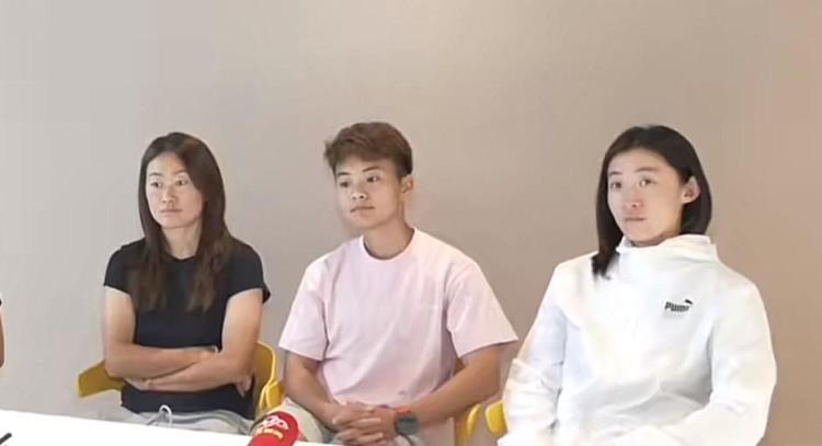 央视体育：武汉女足三名国脚将与国家队会合