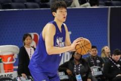 孔德昕：杨瀚森在比赛中的多个问题亟待解决