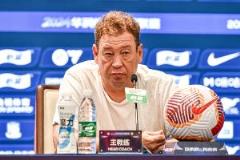 斯卢茨基：与马莱莱关系良好，此前他在申花至关重要