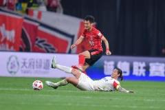 廖力生可能中途离队 成都中场轮换无明确计划