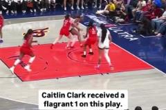 这俩人死对头！WNBA去年状元克拉克对里斯恶犯引发冲突