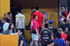 广厦怒吼离场怒踹泡沫板，总决赛冠军悬念再起
