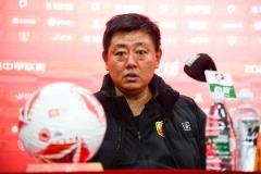 青岛红狮主帅：足协杯对阵泰山是学习机会，联赛仍是重点