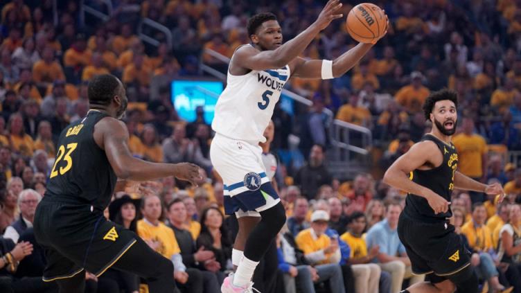 NBA西决首战雷霆逆转森林狼 亚历山大末节封神助球队取胜！