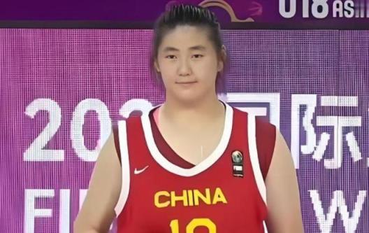 媒体人：张子宇首次入选女篮国家队，有望6月15日热身赛首秀