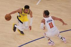 啊！上支0-2落后逆转晋级的球队是尼克斯，逆转的是去年步行者