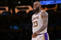 詹姆斯最佳阵容总得分289分位列NBA第七，二阵仅逊于爱德华兹