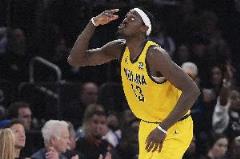 鲍仁君：16岁开始打篮球，22岁遭NBA首轮选中，天赋真的太惊人