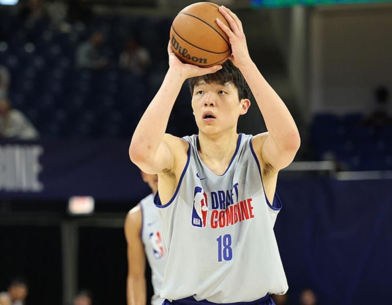 美选秀模拟网站：杨瀚森或将落位10-15顺位